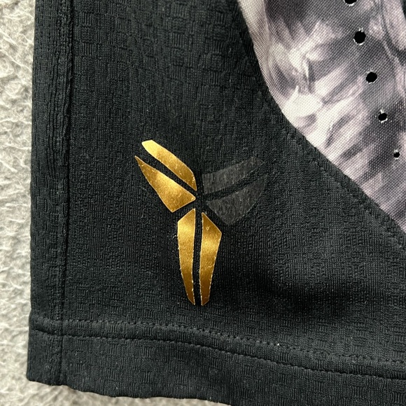 Nike Kobe Bryant Obsess Shorts Mens Sz XL 597351-010 See Pictures For Condition - Picture 6 of 6
